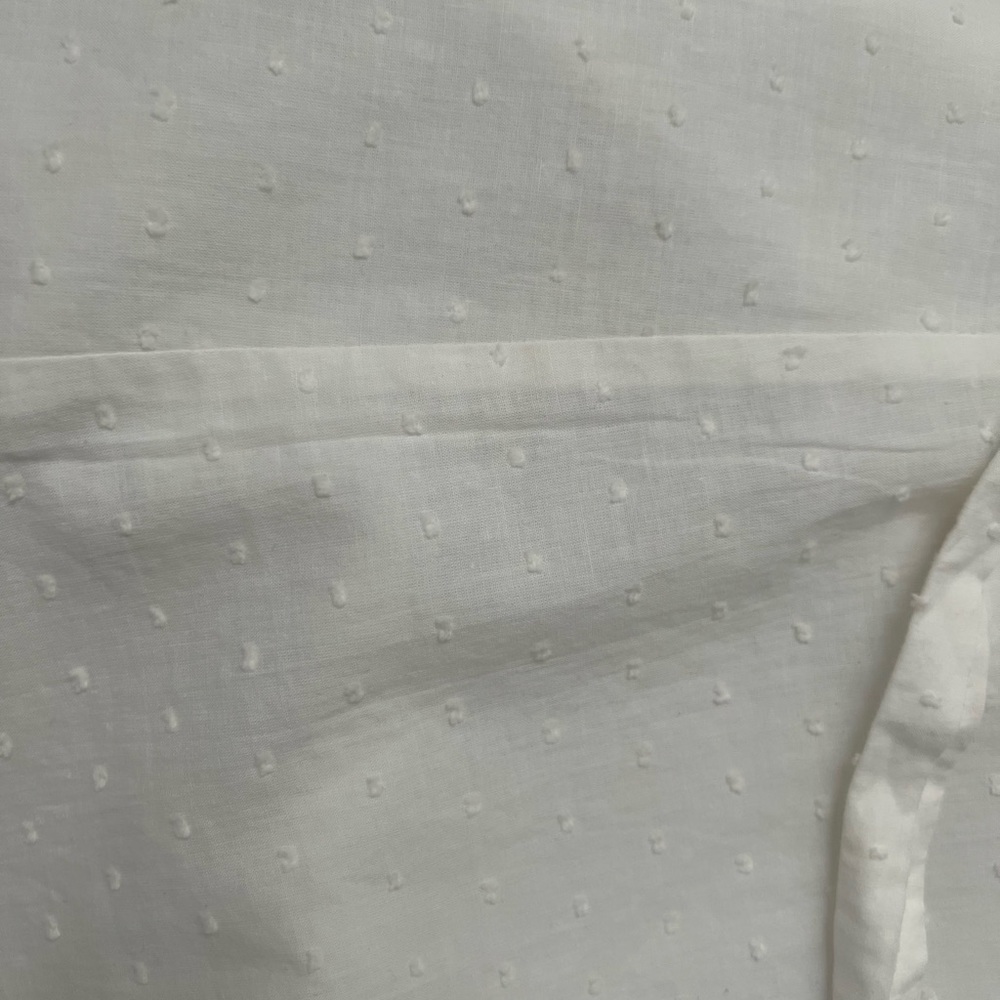 ⭐️ Firm Price ⭐️ White Dress with Swiss polka dots - Picture 10 of 12
